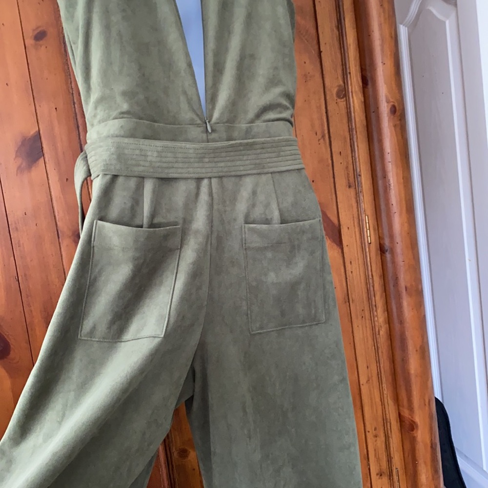 Banana republic Jumpsuit forest green Sleeveless. Size 0 petite Suede s - Picture 8 of 14